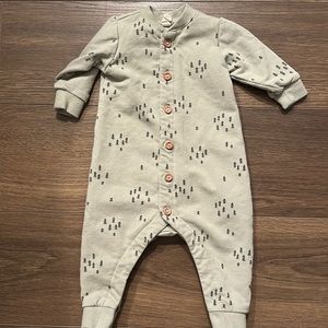 Q by Quincy Mae green tree romper